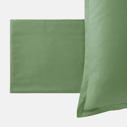 Completo letto PAINT Verde muschio, lenzuola piegate e federa