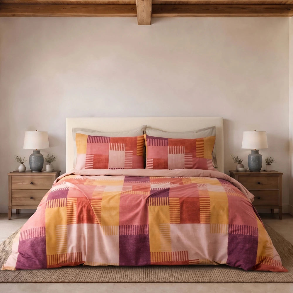 Parure copripiumino PARKER in puro cotone, Arancio Ruggine – vista completa del letto